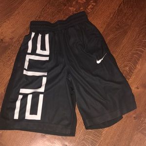 Nike Men’s Elite Basketball Shorts